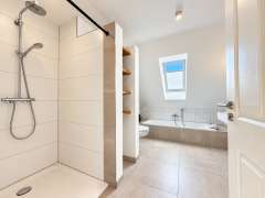 7b4010dd-23d7-4a4b-ba74-caa1b86bfed9.jpg